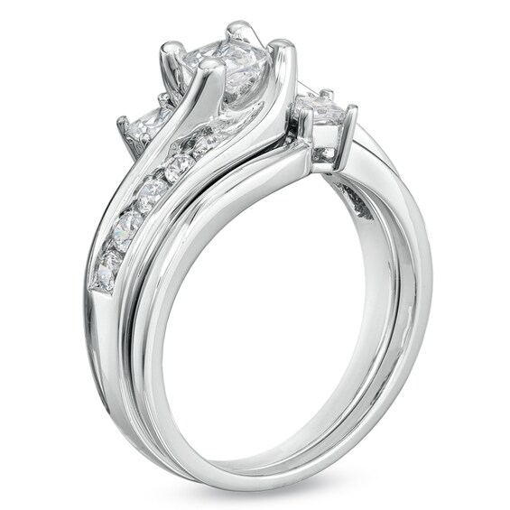 Previously Owned - 1 CT. T.w. Princess-Cut Diamond Three Stone Soldered Bridal Set in 14K White Gold