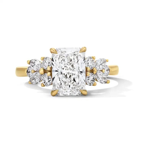 Previously Owned - 2-5/8 CT. T.w. Radiant-Cut Lab-Grown Diamond Engagement Ring in 14K Gold (F/Vs2)