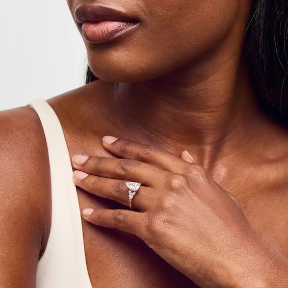 Previously Owned - Vera Wang Love Collection 2-3/8 CT. T.w. Pear Lab-Grown Diamond Floral Engagement Ring in 14K Gold