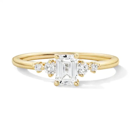 Previously Owned - 5/8 CT. T.w. Emerald-Cut Lab-Grown Diamond Five-Stone Promise Ring in 10K Gold (F/Si2)