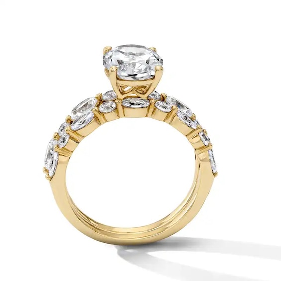 Previously Owned - Romantic Bouquet 4 CT. T.w. Oval Lab-Grown Diamond Bridal Set in 14K Gold (F/Vs2)